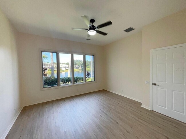 Building Photo - 8515 53rd Pl E
