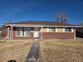 Building Photo - Great Home in Commerce City