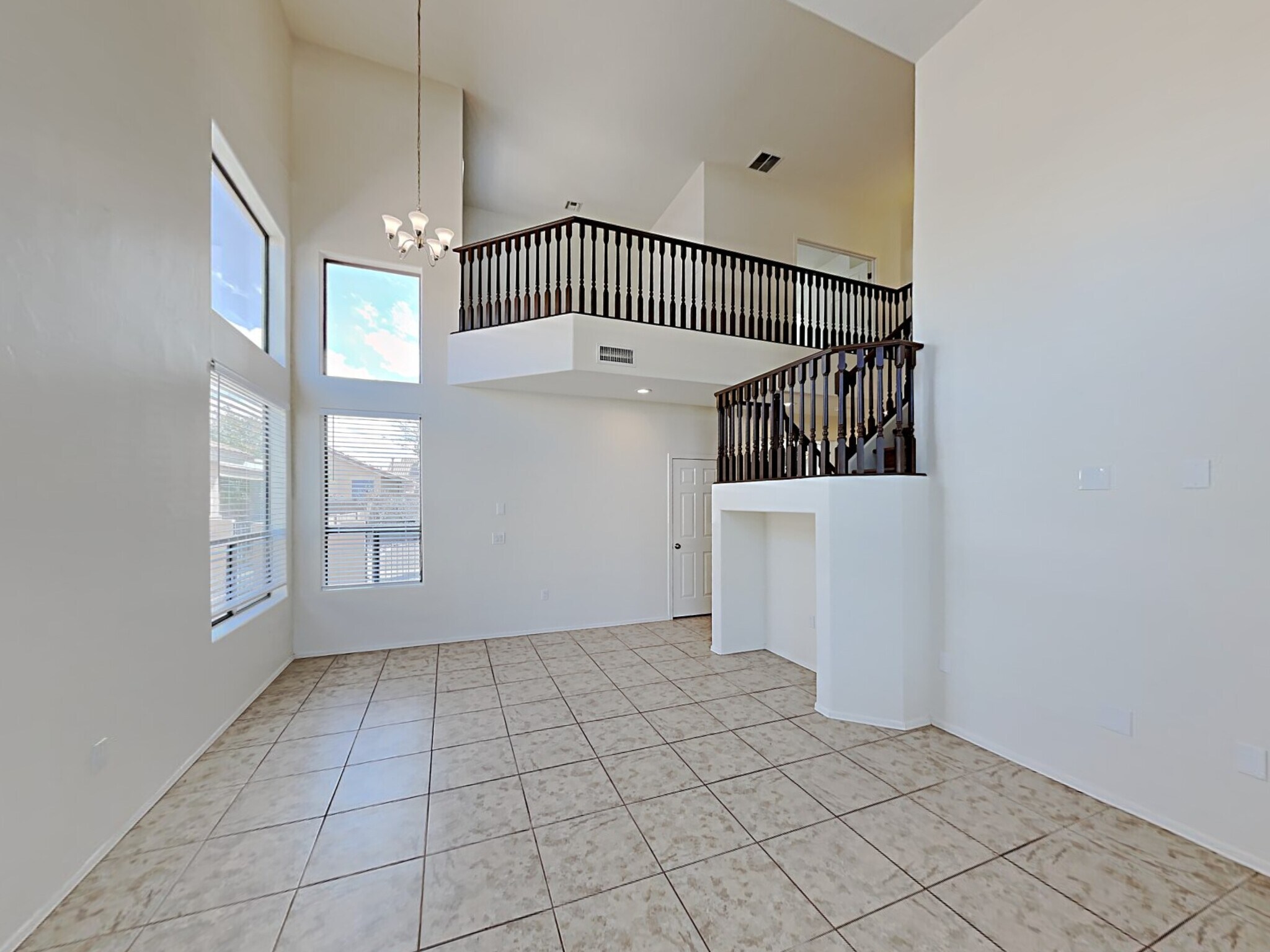 Building Photo - 65 W Camino Rio Cebolla