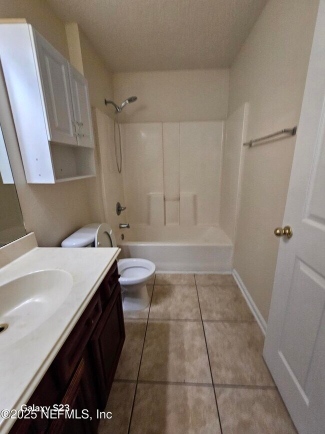 Building Photo - 6965 Ortega Woods Dr