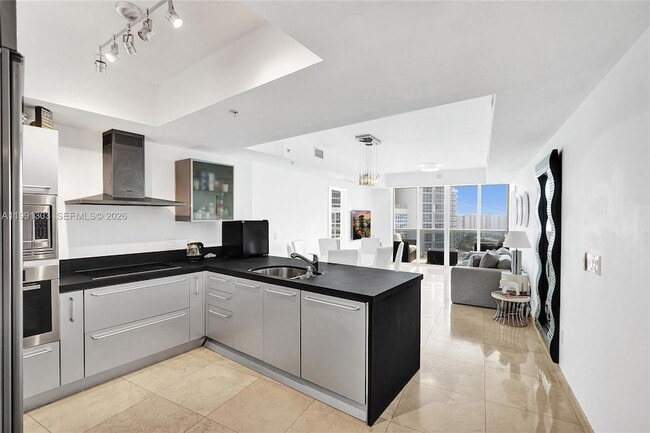 Building Photo - 18201 Collins Ave