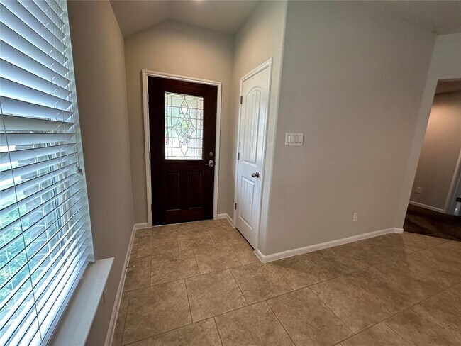 Building Photo - 12121 City Trek Ln
