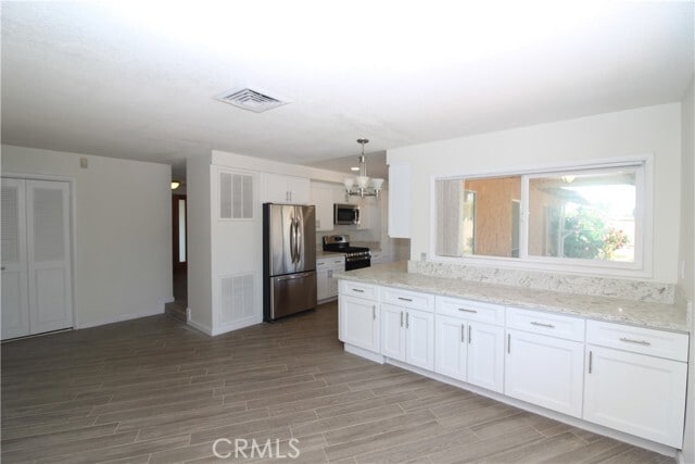 Building Photo - 57801 San Tropeze Dr
