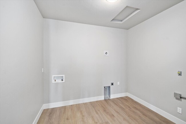 Building Photo - Upscale ground floor Whitefish Condo