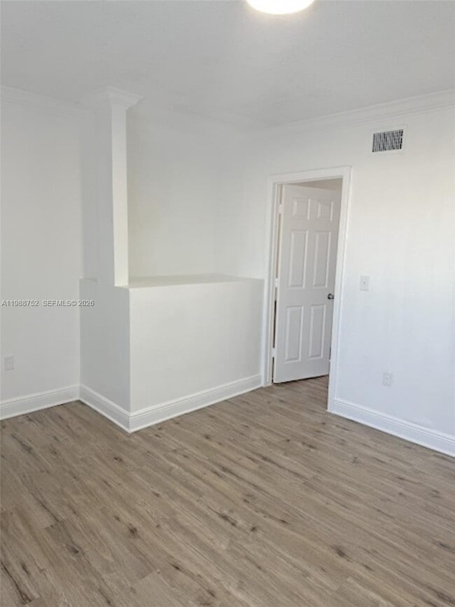 Building Photo - 4415 W 10th Ln