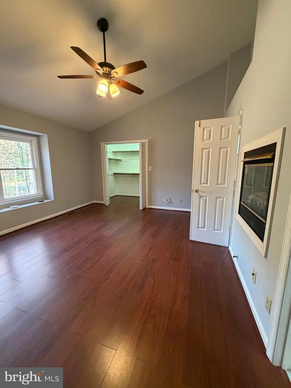 Building Photo - 4209 Oakhill Rd