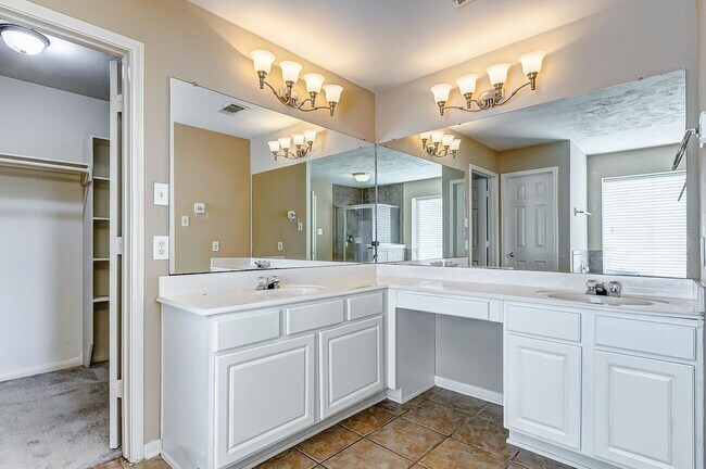 Building Photo - Discover the epitome of suburban living in...