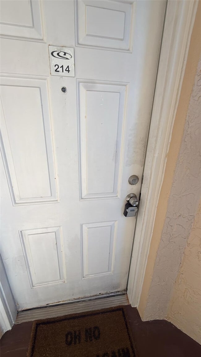 Building Photo - 3470 Pinewalk Dr N