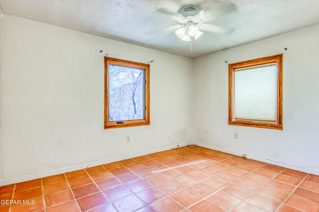 Building Photo - 801 McKelligon Dr