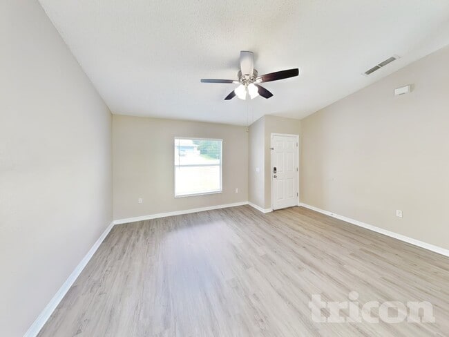 Building Photo - 938 Millenbeck Ave