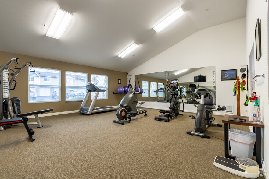 Fitness Center - Bentley Apartments