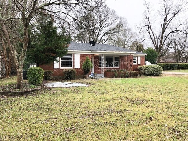 Building Photo - 3716 Dalraida Pkwy