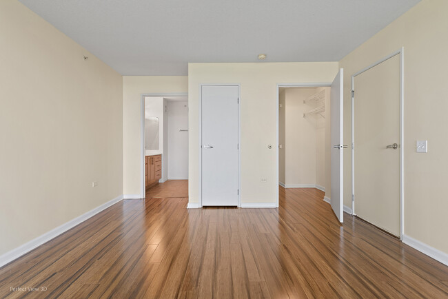 Building Photo - 9655 Woods Dr