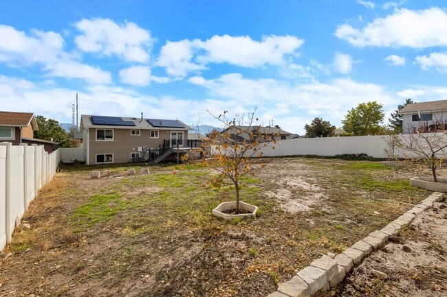 Building Photo - 5436 S 5930 W