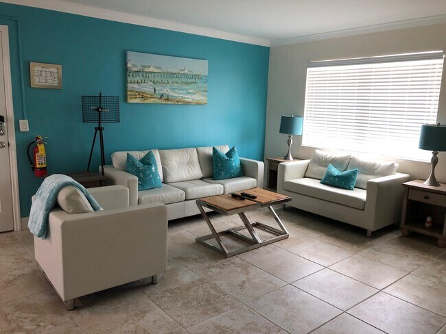 Building Photo - 1236 Beach Rd