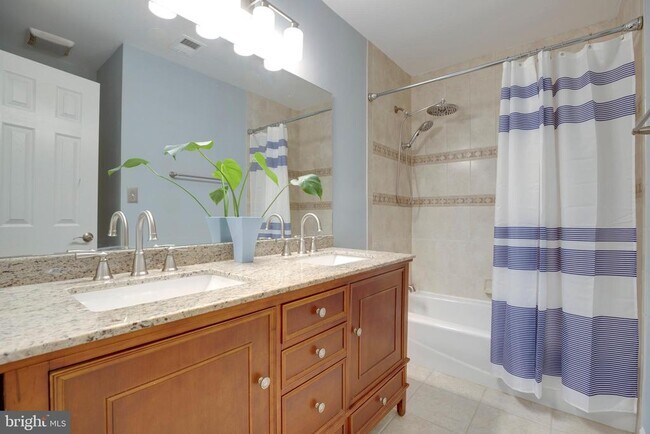 Building Photo - 5105 Claybank Ln
