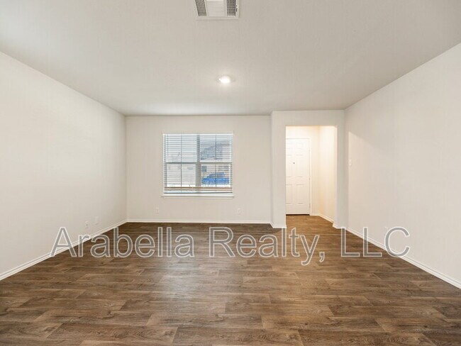 Building Photo - 6510 Vivaldi Isle