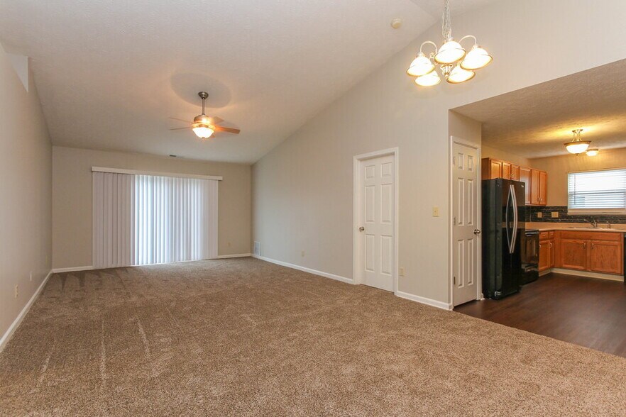 Building Photo - 1327 Grand Canyon Cir