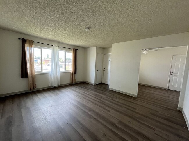 Building Photo - 12728 Linnell Ave