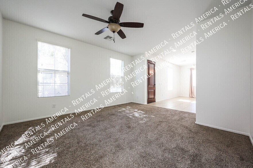Building Photo - 4256 E Tulsa St