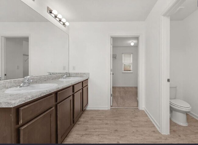 Building Photo - 718 Widgeon Wy