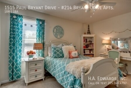 Building Photo - 1515 Paul W Bryant Dr