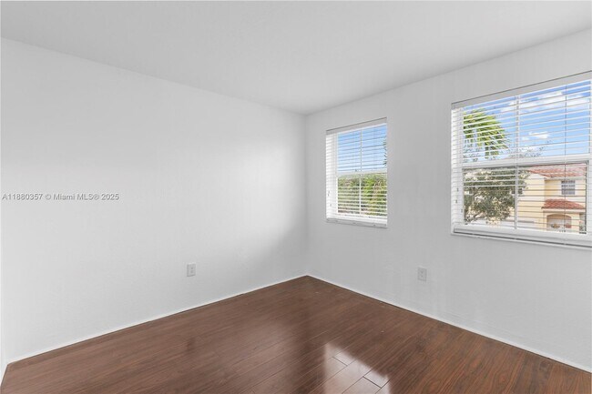 Building Photo - 3812 SW 171st Terrace