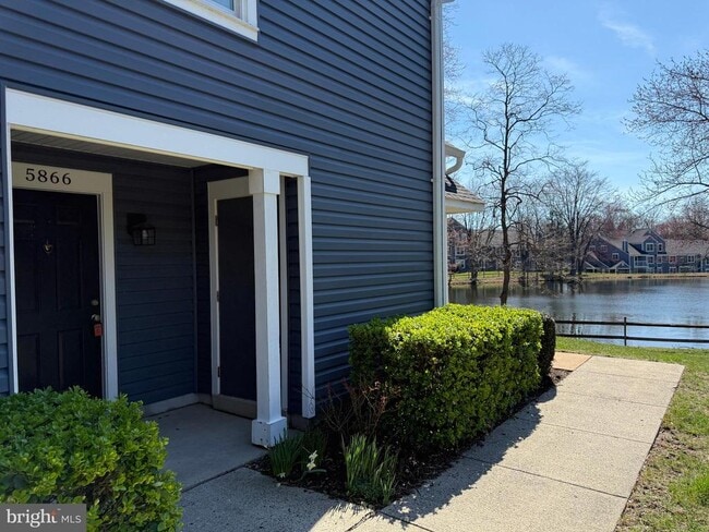 Building Photo - 5866 Orchard Hill Ct