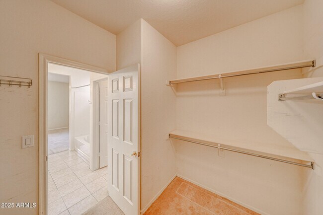 Building Photo - 40102 N Bridlewood Ct