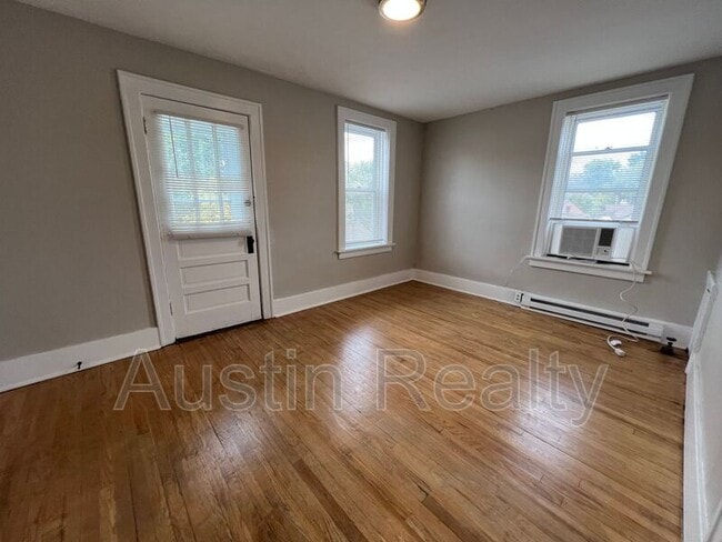 Building Photo - 2173 S Big Bend Blvd