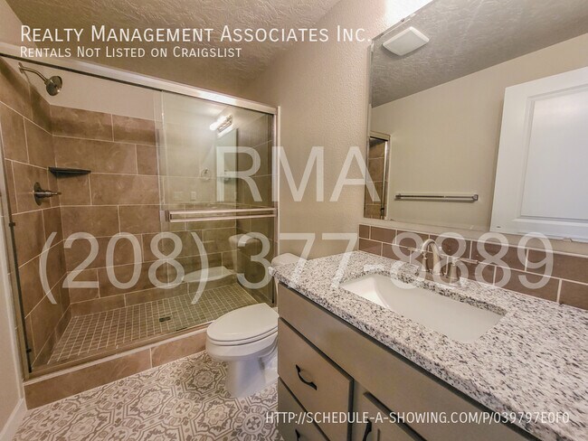 Building Photo - Brand New Luxury 4 Bedroom Townhome in Wes...