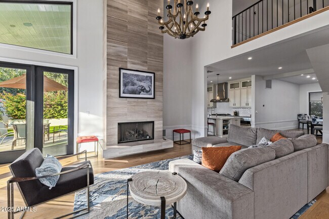 Building Photo - 3810 E Campbell Ave