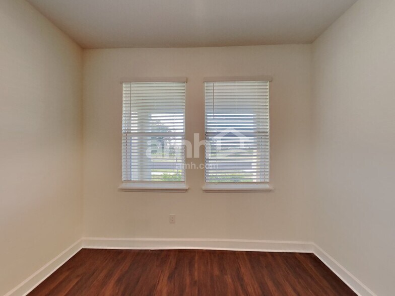 Building Photo - 33937 Widman Way