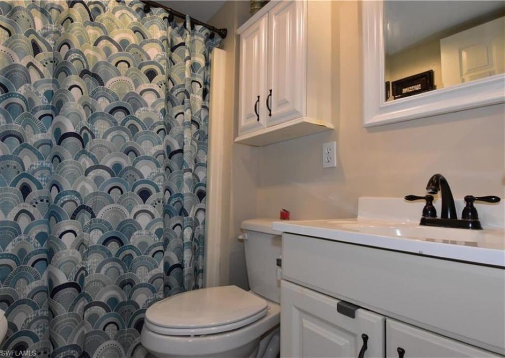 Bathroom - 2121 Collier Ave