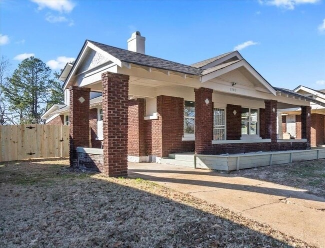 Building Photo - 1583 Kendale Ave