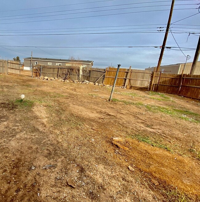 Building Photo - 3409 E 16th St