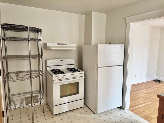 Building Photo - 147 E Frederick St