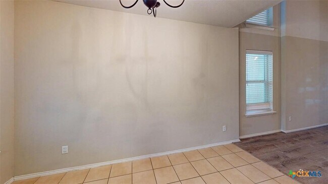 Building Photo - 5200 Lions Gate Ln