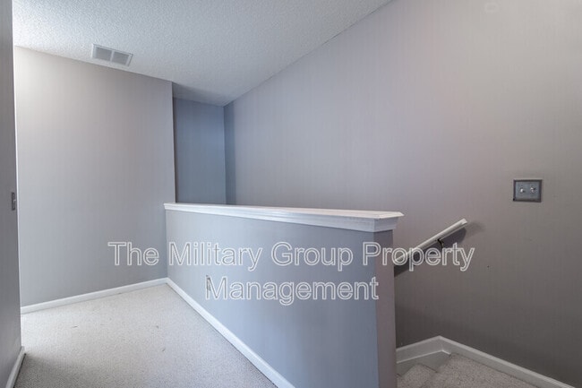 Building Photo - 9777 Summer Grove Way W