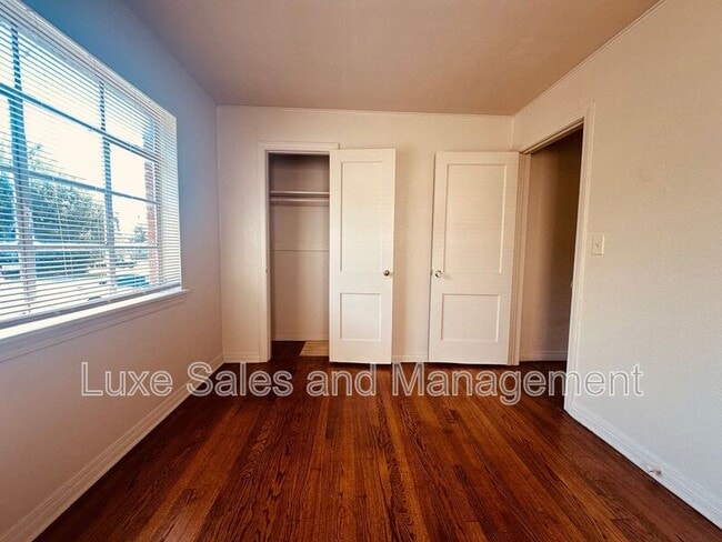 Building Photo - 4137 NW 13th St