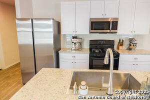 Building Photo - 4223 Lake Ritter St
