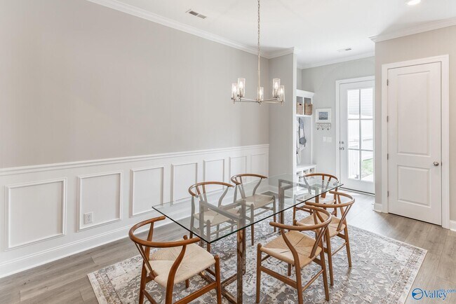 Building Photo - 40 Pine St