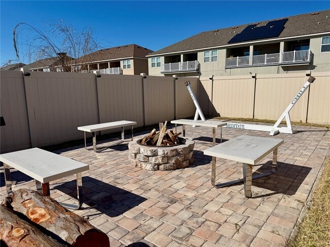 Building Photo - 1750 Bright Sky Dr