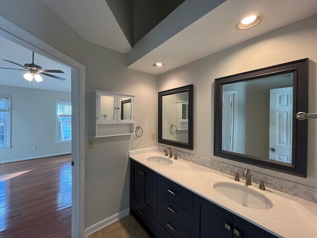 Building Photo - Excellent 4BD, 2.5BA Cary Home with Fenced...