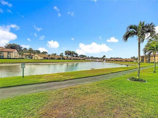 Building Photo - 826 Sky Pine Way