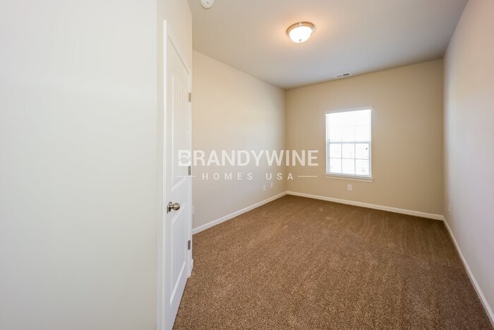 Building Photo - 31 Cliffbriar Terrace