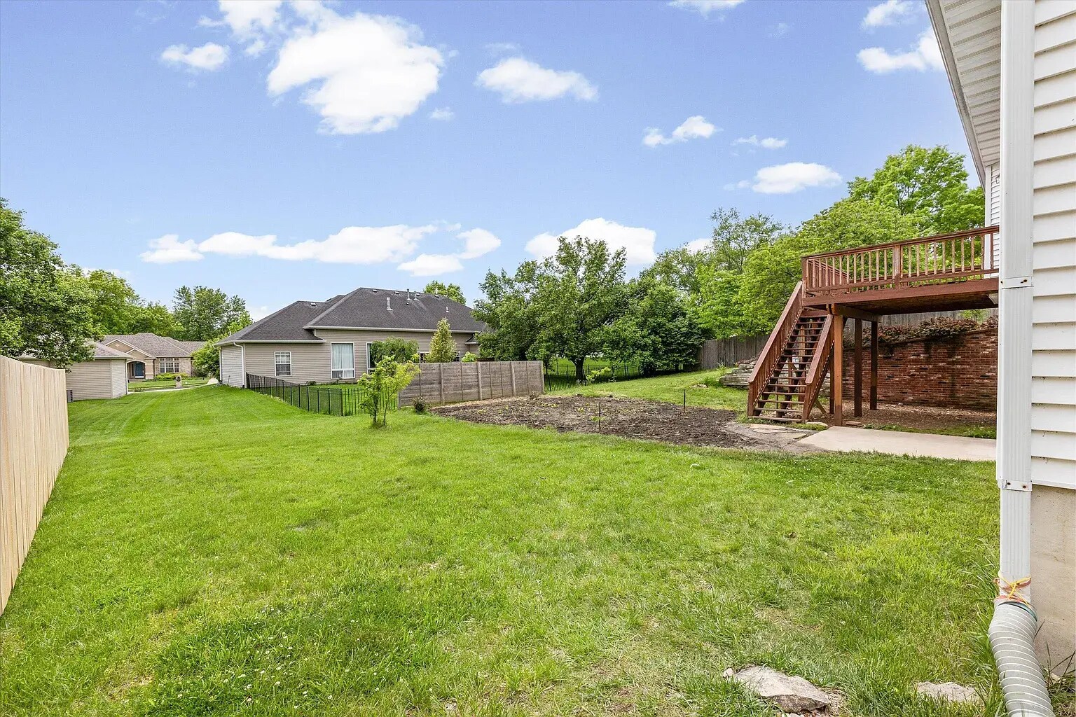 Building Photo - 4200 Cedar Crest Ln