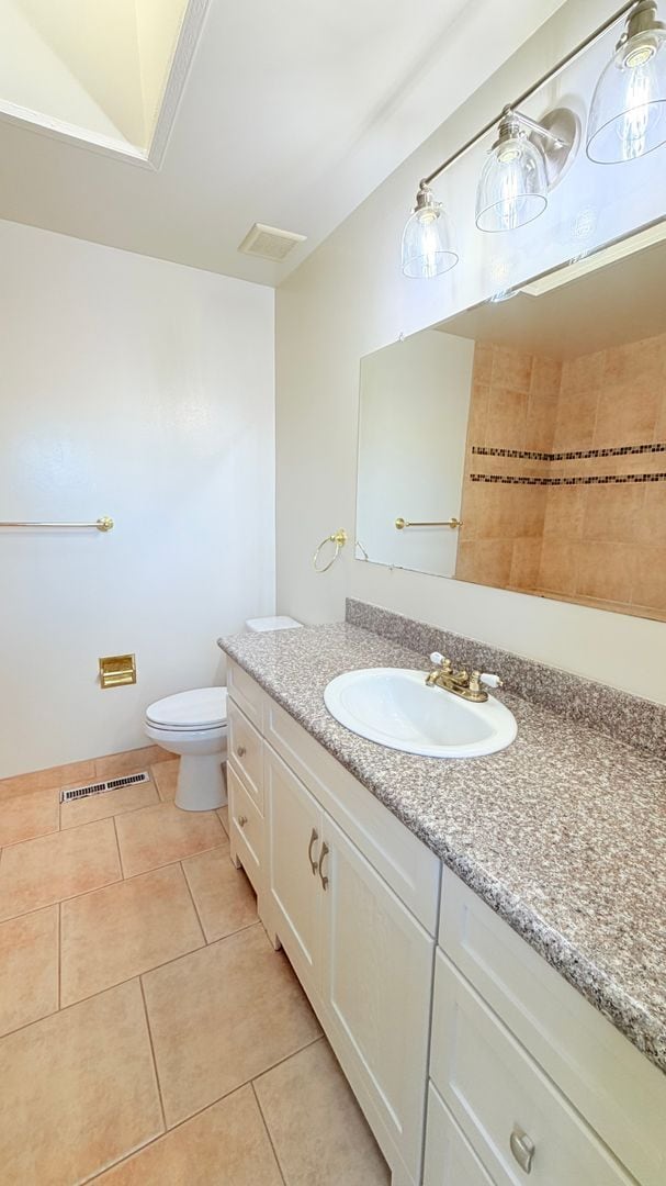 Building Photo - 1092 Melrose Ave