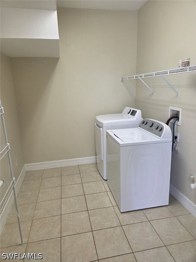 Building Photo - 15122 Summit Pl Cir