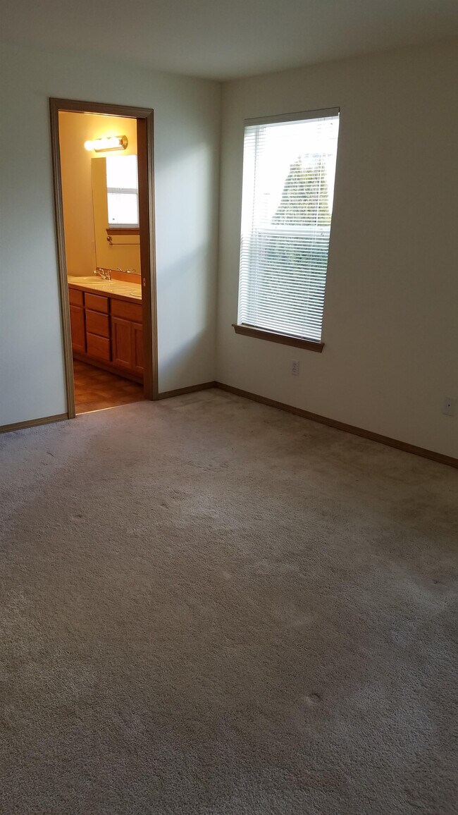 Building Photo - 19366 113th Pl SE